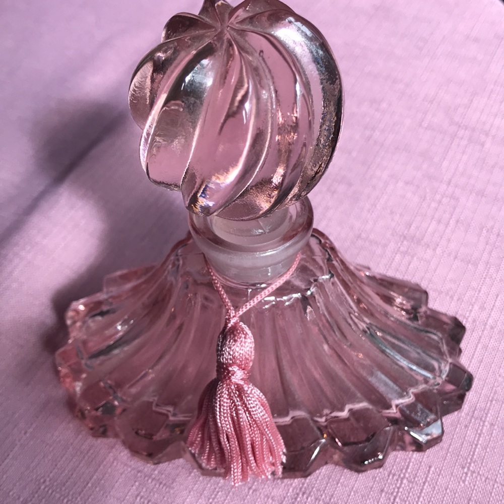 Glass Perfume Bottle Flacons Set of 2 Decanters - Picture 8 of 10